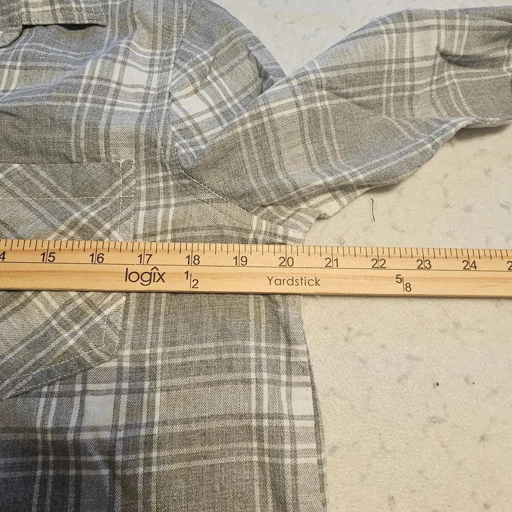 Old Navy The Classic Shirt Boyfriend Plaid Flannel Shirt Top for Women, Sz M